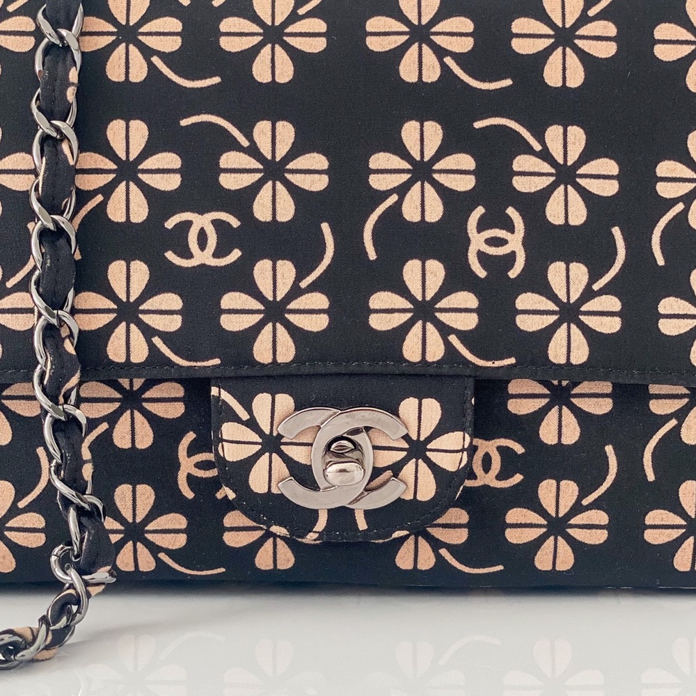 Chanel Shoulder Bag (3 Ways) - Picture 10 of 15